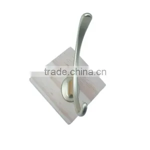 Adhesive Wooden Wall Metal Hook And Hanger thumbnail-3