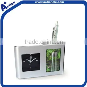 Table Clock With Photo Frame and Penholder thumbnail-1