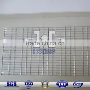 Hot Dipped Galvanized Welded Wire Mesh - Cage Bottom thumbnail-1