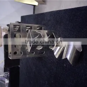 Cheaper 500w Metal Cutting Fiber Laser Cutting Machine thumbnail-5