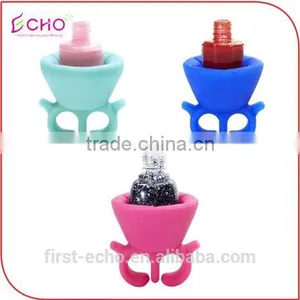 Soft Flexible Silicone Gel Wearable Nail Polish Varnish Bottle Holder Ring for Female Women Girls thumbnail-1