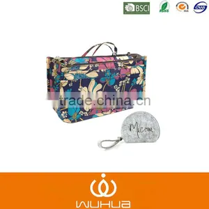 Oxford Fabric Folding Travel Cosmetic Bag Fashion Large Hanging Bag thumbnail-1