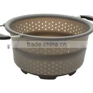 Gray Silicone Collapsible Colander thumbnail-1