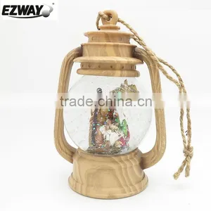 2015 Polyresin Led Large Christmas Snow Globe thumbnail-1