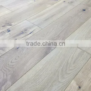 Abbey Minster 3 Strip Oak 18mm Lacquered Solid Wood Flooring thumbnail-5