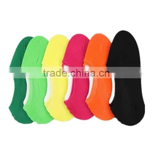 GSW-80 Custom Wholesale Make to Order Bright Plain Colored Silicon Anti-slip Women Ankle Socks thumbnail-1