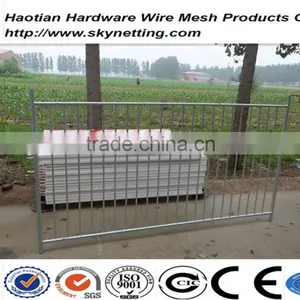 Safety Removable Portable Folding Temporary Swimming Pool Fence thumbnail-4