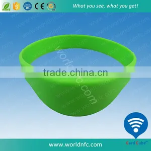 Long Range Silicone RFID Bracelet thumbnail-6