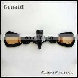 Horn Toggle Button With Metallic Ornament thumbnail-1