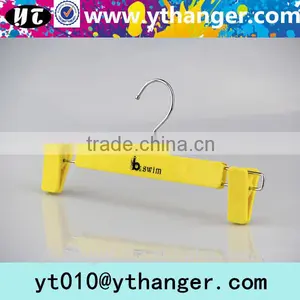 YY0469 Men Swim Shorts Plastic Hanger With Brand Logo Plastic Pants Hanger Trousers Hanger thumbnail-1