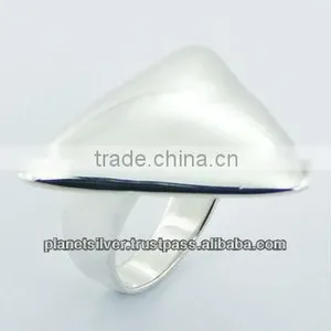 Plain 925 Sterling Silver Designer Ring Chic Convexed Triangle thumbnail-1