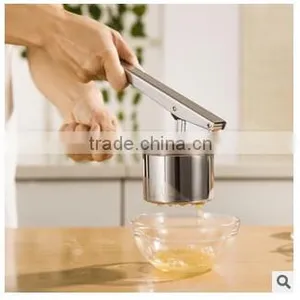 Stainless Steel Vegetable Ricer, Potato Ricer, Masher thumbnail-1