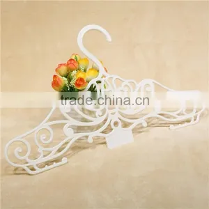 Elegant Butterfly Pajamas Hanger for Scarf Display thumbnail-3