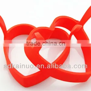 Kitchen Tool Heart Shaped Silicone Cooking Rubber Egg Ring thumbnail-1
