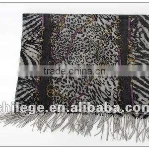 Wool Weman Scarf thumbnail-1