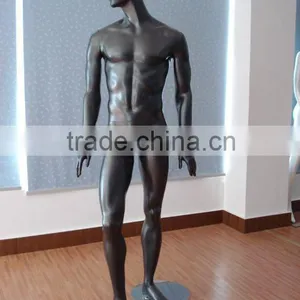 Showcase Mannequin thumbnail-1