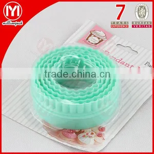 Hot Sale!! Various Shape Plastic Cake/Fondant Mould thumbnail-1