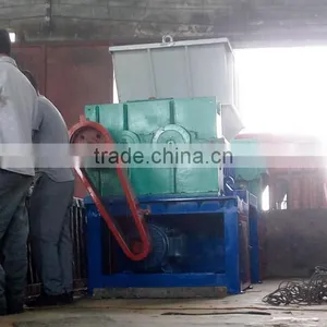 Low Price Plastic/metal/tire/waste Lumber Shredder thumbnail-1