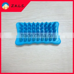 Multifunctional Soft PVC Cleaning Pet Hair Removal Brush thumbnail-2