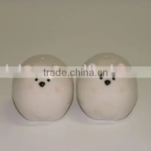 Ceramic Salt & Pepper Shaker thumbnail-1