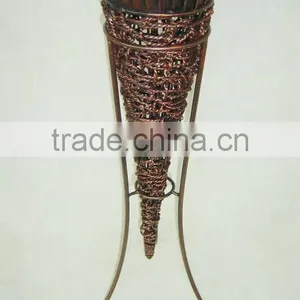 Metal Vase thumbnail-1