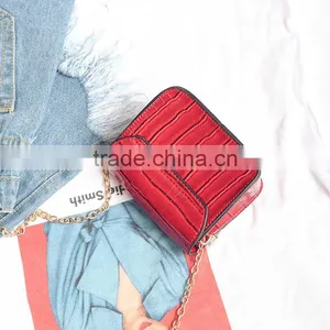 Lady Red Small Side Bag for College Girls thumbnail-4