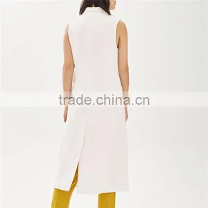 Chic-smart Ivory Sleeveless Western Longline Kurti With Jacket Designs thumbnail-3