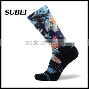 Coolmax Anti-bacterial Men Knee High Compression Fashion Photo Print Elite Basketball Socks Sport Stocking thumbnail-3