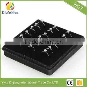 Hot Sell Stainless Steel Round Zircon Nose Ring With Plastic Box thumbnail-4