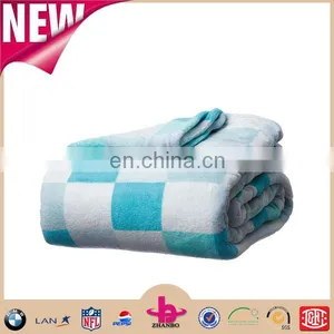 New Arrival Product Direct Manufacturer 100% Polyester Plush Fabric Portable Foldable Home Textile Blanket Coral Fleece Blanket. thumbnail-3