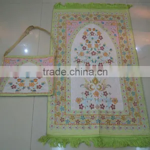 BT-804 New Design Polyester Muslim Prayer Rugs With Bag Muslim Carpet thumbnail-5