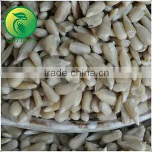 Hulled Sunflower Kernels Bird Food thumbnail-2