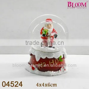 Wholesale Cheap Resin Water Globe thumbnail-1