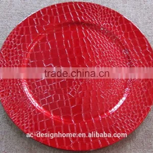 RED FOIL PP PLASTIC CHARGER PLATE thumbnail-1