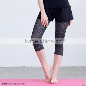 Women Jogging Wear Layered Pattern Sexy Yoga Pants Women Gym Apparel thumbnail-1