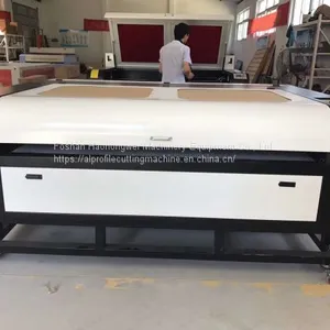 1800mm x 1200mm MDF Marble Wood Acrylic Laser Engraving Machine With CO2 Tube thumbnail-2