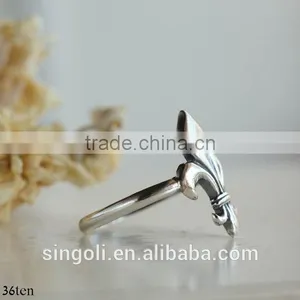 Antiques Silver Fleur de Lis Sterling Silver Ring thumbnail-4