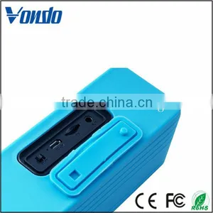 Colorful Portable Bluetooth Speaker With the Silicone Waterproof Jacket Speaker Bluetooth thumbnail-4