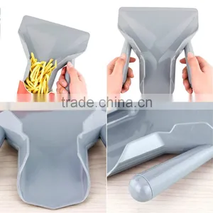 Plastic Chips Scoop Food French Fries Bagger Handle Fry Scoop thumbnail-3