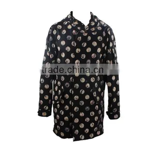 China Manufacturer Stylish Blacked Insulated Black Denim Hooded Mens Jacket With Print thumbnail-2