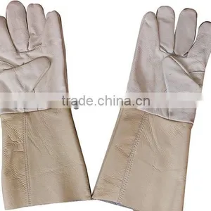 Cow Welding Gloves thumbnail-1