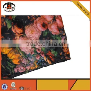 2016 Fashionable Women Garment Leather Shorts With Custom Flower Pattern thumbnail-5