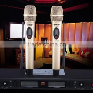 Professional KTV UHF Wireless Microphone,Dual Channel UHF Wireless Microphone,Outdoor Performance Wireless Microphone thumbnail-2