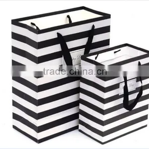 Customized Manufacture Candy Paper Bags thumbnail-2
