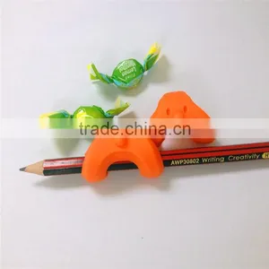 HOT! High Quality Popular Silicone Pencil Grip thumbnail-1