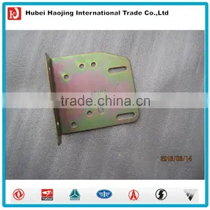 Dongfeng Diesel Truck Body Parts Right Bracket 7920012-C0400 thumbnail-1