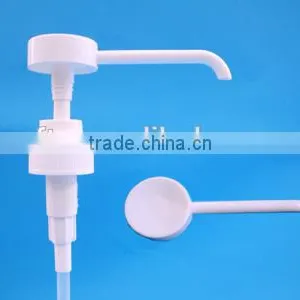 28mm Ribbed Plastic Long Sprayer Lotion Pump thumbnail-3