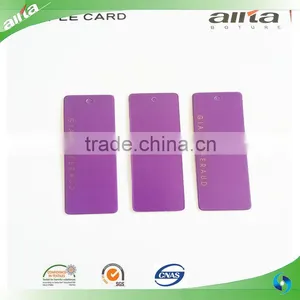 Factory Wholesale China Jeans Hang Tag Plastic Hang Tag With Your Images thumbnail-2