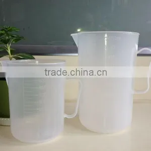 Plastic Beaker thumbnail-1