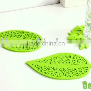 2013 the Most Famous Popular Fashion Design Smart Silicone Cup Mat thumbnail-1